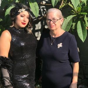 Meet your Posher, Cynthia